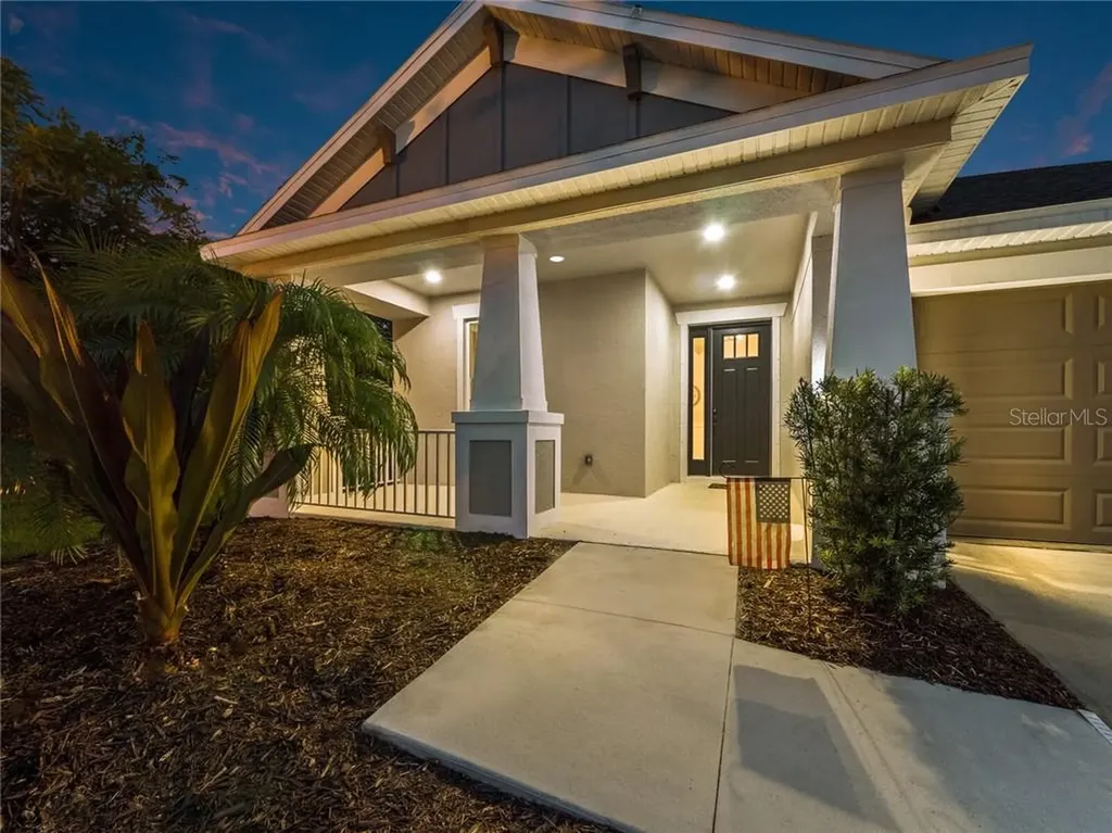 5799 Liatris Circle Sarasota FL 34238