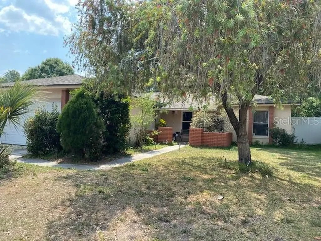 906 York Drive Brandon FL 33510