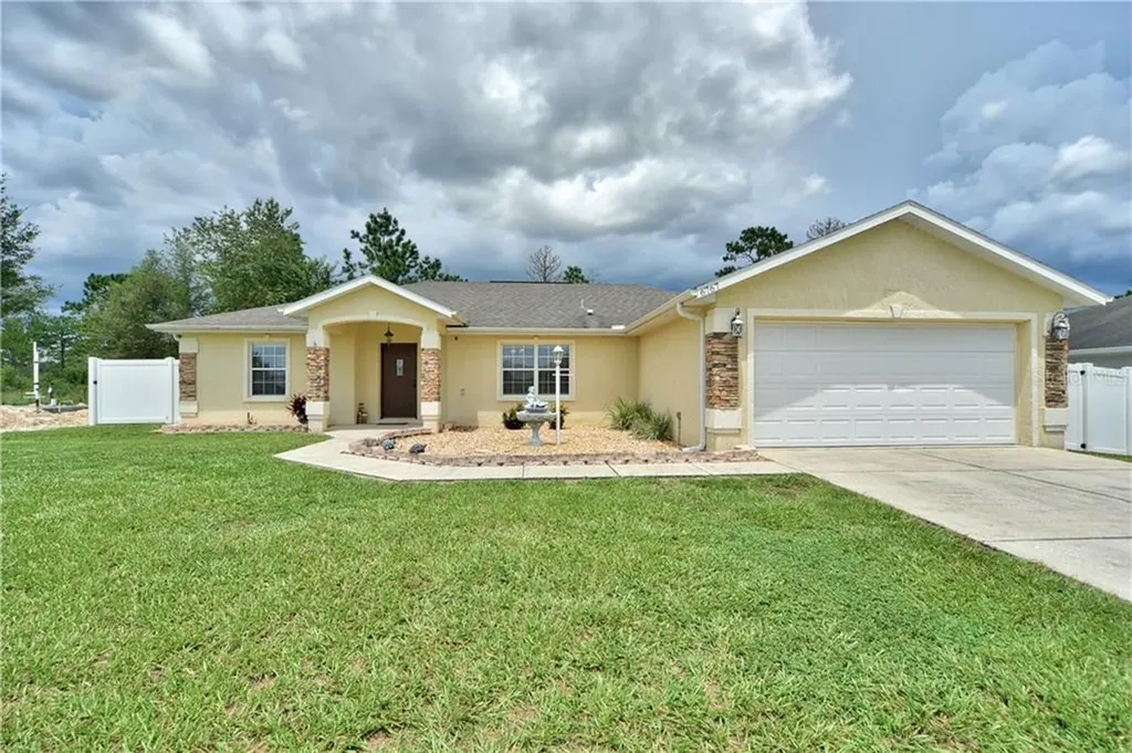 6767 SW 128th Street Road Ocala FL 34473