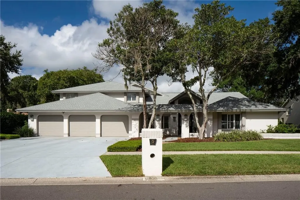 13908 Shady Shores Drive Tampa FL 33613