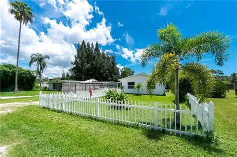 639 Purdy Street Englewood FL 34223