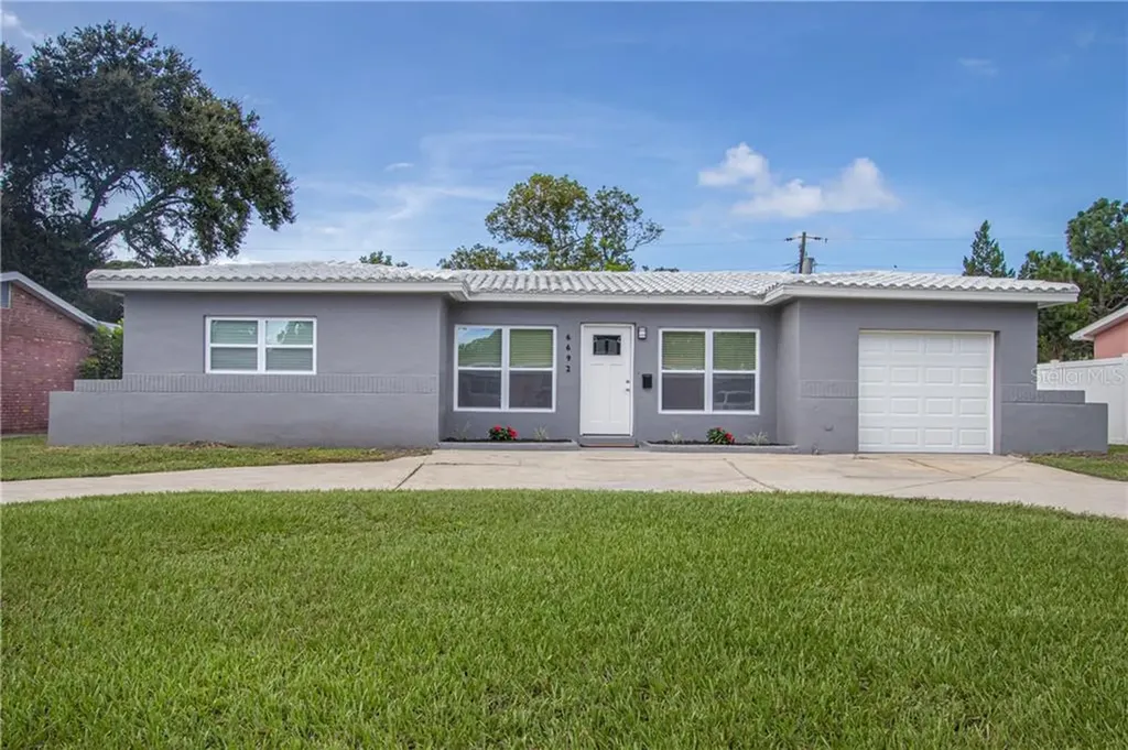 6692 32nd Avenue N St Petersburg FL 33710