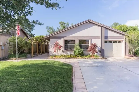 5112 Stonehaven Court Tampa FL 33624