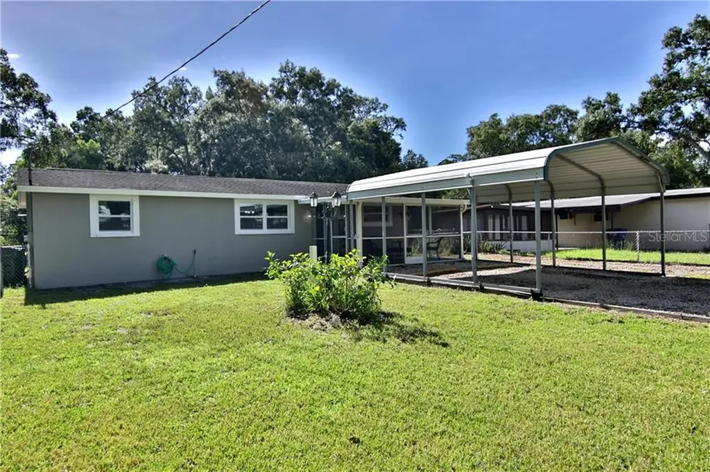 5916 N Packwood Avenue Tampa FL 33604