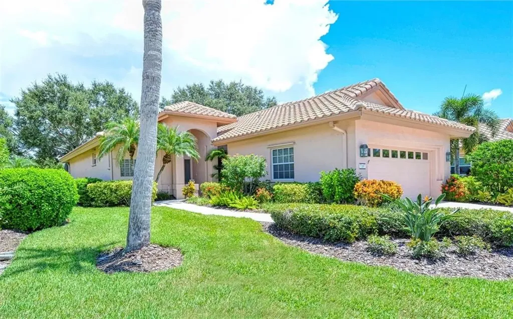 7187 Del Lago Drive Sarasota FL 34238