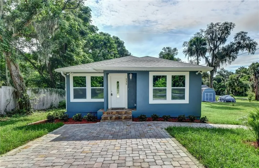 135 S Garfield Avenue Deland FL 32724