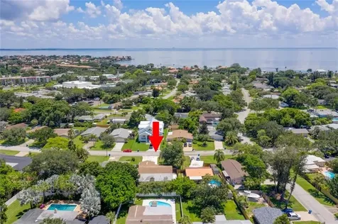4318 Helena Street NE St Petersburg FL 33703