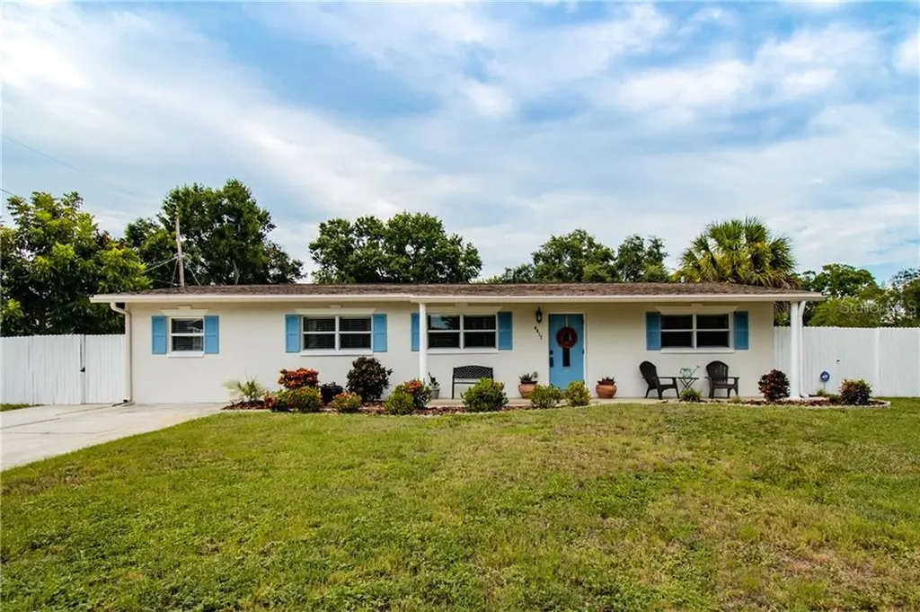 4417 W Coachman Avenue Tampa FL 33611