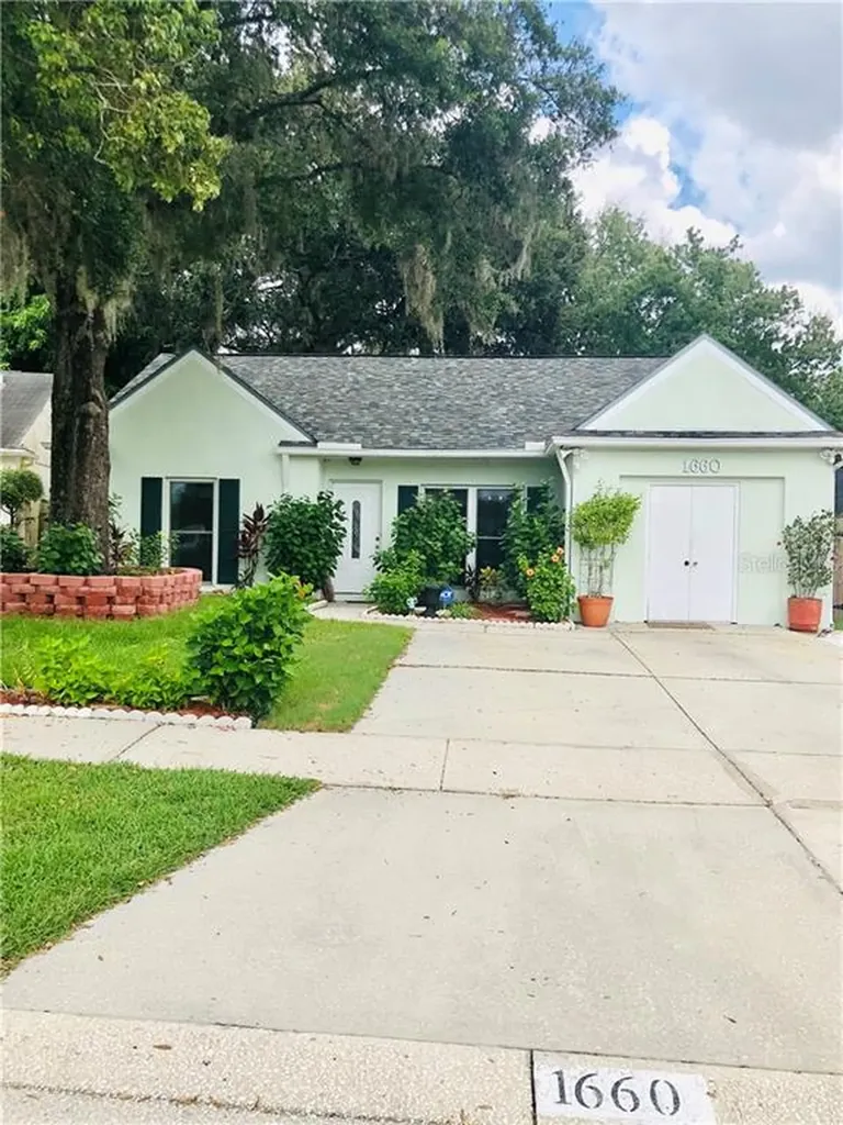 1660 Palm Leaf Drive Brandon FL 33510