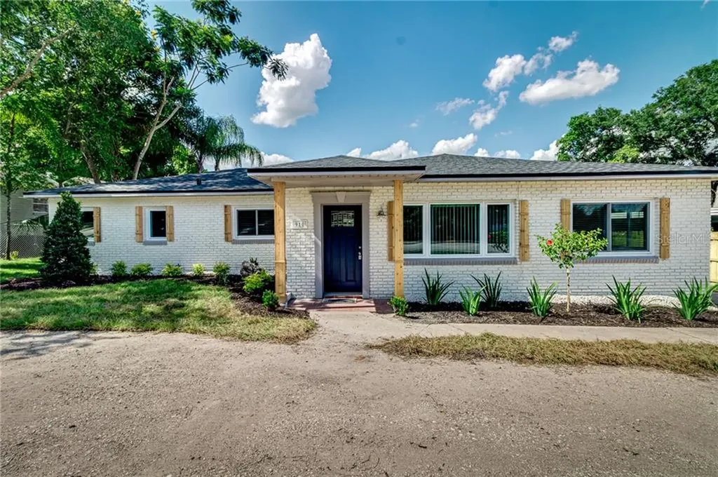 910 E Edgewood Drive Lakeland FL 33803