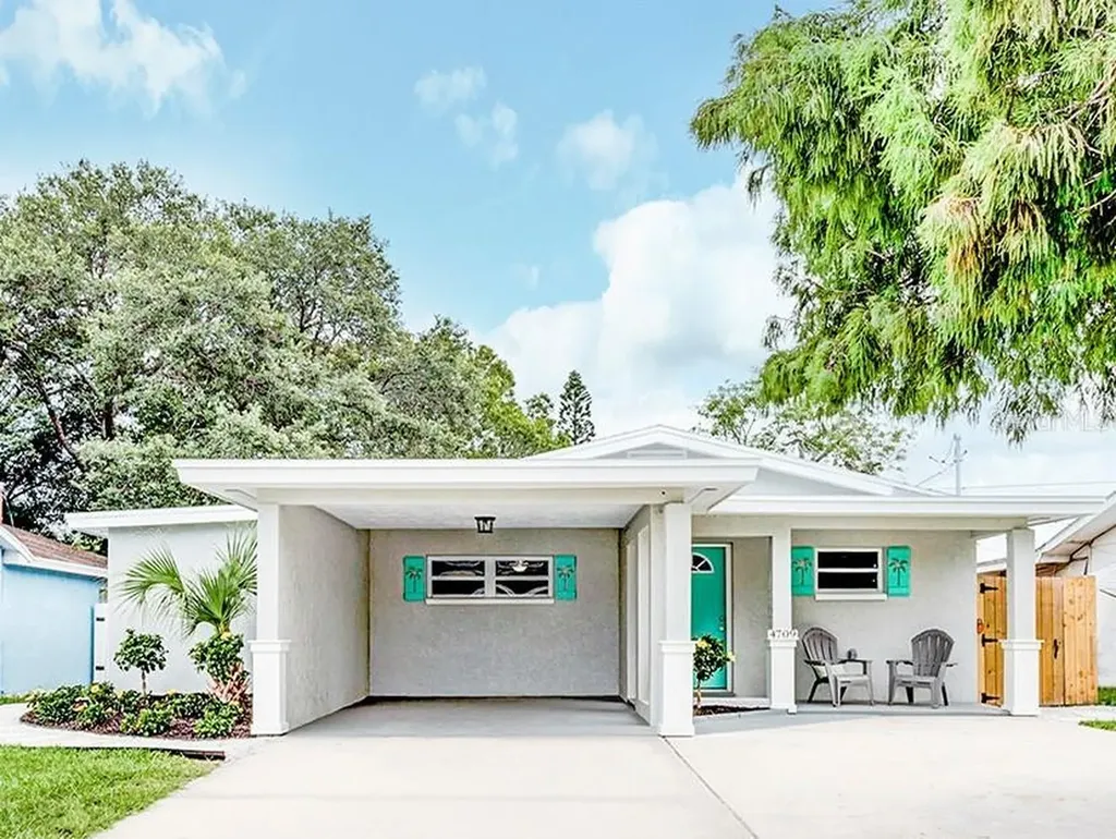 4709 24th Avenue S St Petersburg FL 33711