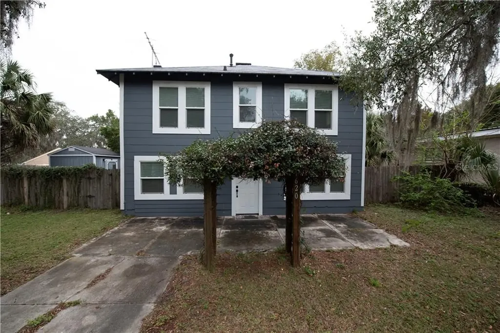 1620 W Line Street Leesburg FL 34748