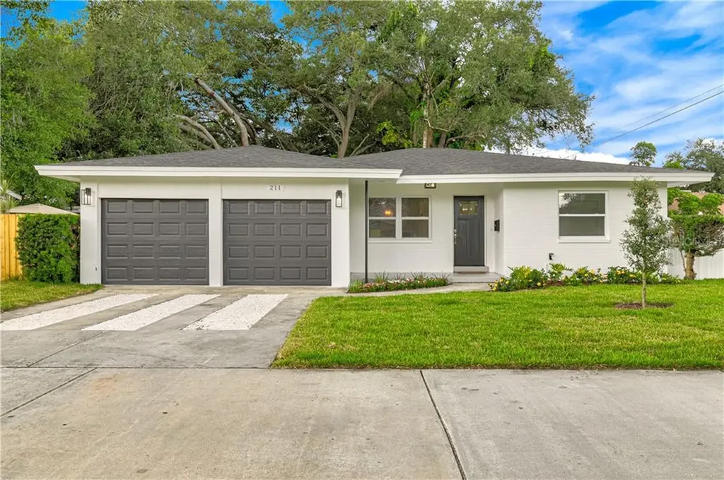 211 62nd Avenue NE St Petersburg FL 33702