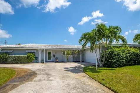 1093 42nd Avenue NE St Petersburg FL 33703