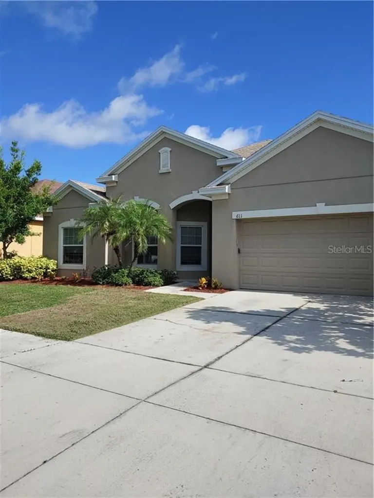 611 15th Avenue NW Ruskin FL 33570