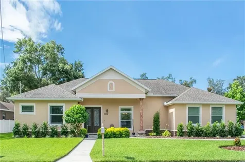 3008 Lake Ellen Lane Tampa FL 33618