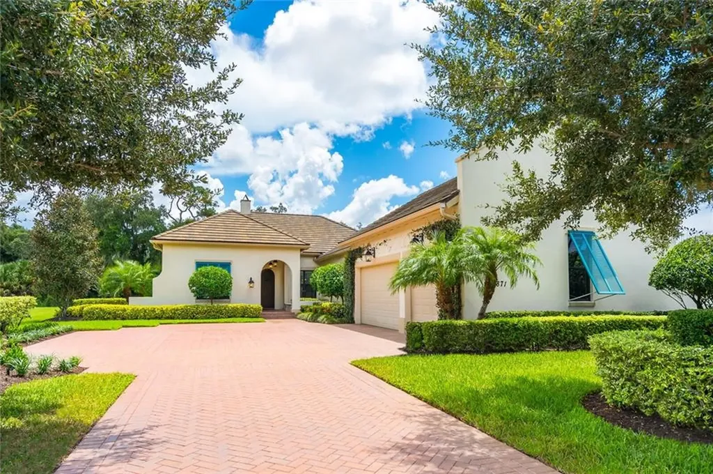 8871 Colonels Court Sarasota FL 34240
