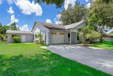 205 Summerhill Court Minneola FL 34715
