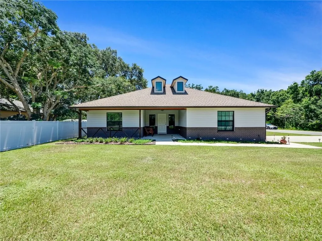 35 N Oak Drive Kenansville FL 34739