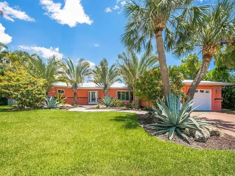 525 74th Street Holmes Beach FL 34217