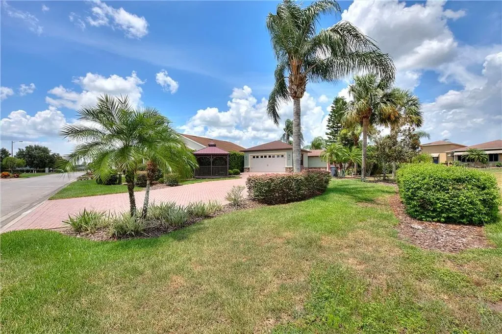 541 Meandering Way Polk City FL 33868