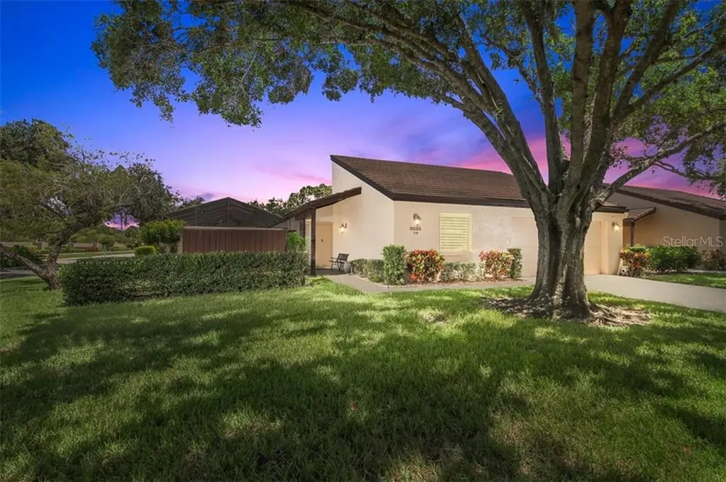 3625 Glen Oaks Manor Drive Sarasota FL 34232