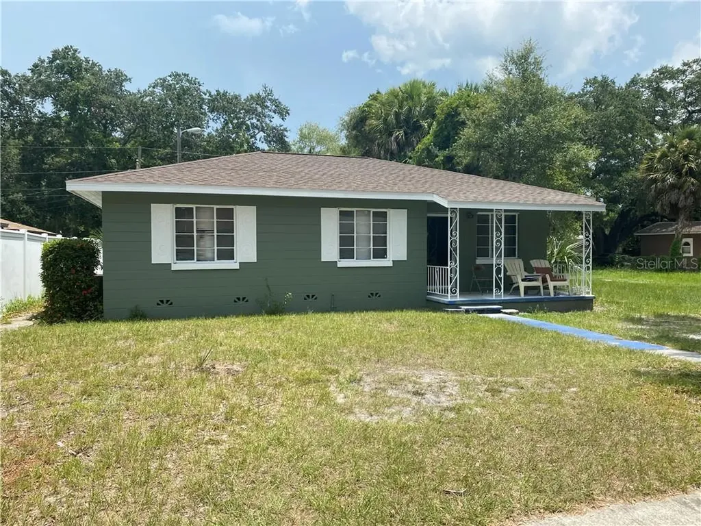 2234 11th Street S St Petersburg FL 33705