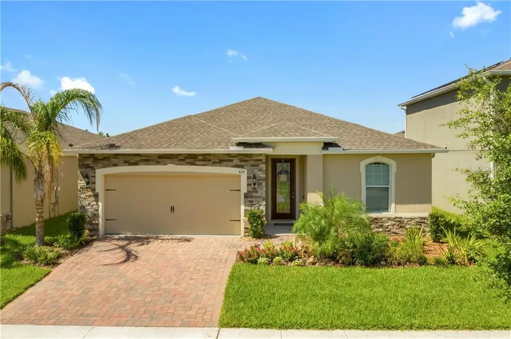 429 Seattle Slew Drive Davenport FL 33837