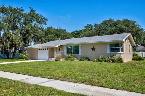 2359 Eastland Road Mount Dora FL 32757