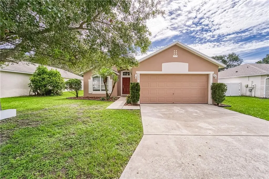 5626 Oakwood Knoll Drive Lakeland FL 33811