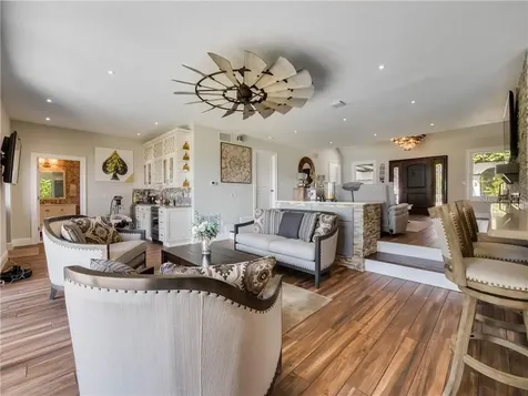 5595 Hansel Avenue Orlando FL 32809