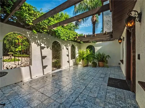 5595 Hansel Avenue Orlando FL 32809