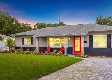 6320 17th Avenue N St Petersburg FL 33710