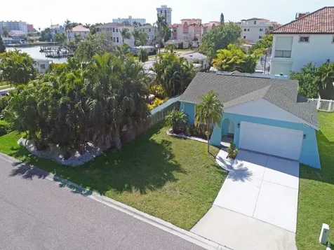 17594 1st Street East Redington Shores FL 33708