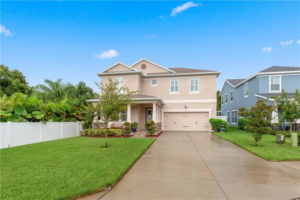 123 Philippe Grand Court Safety Harbor FL 34695