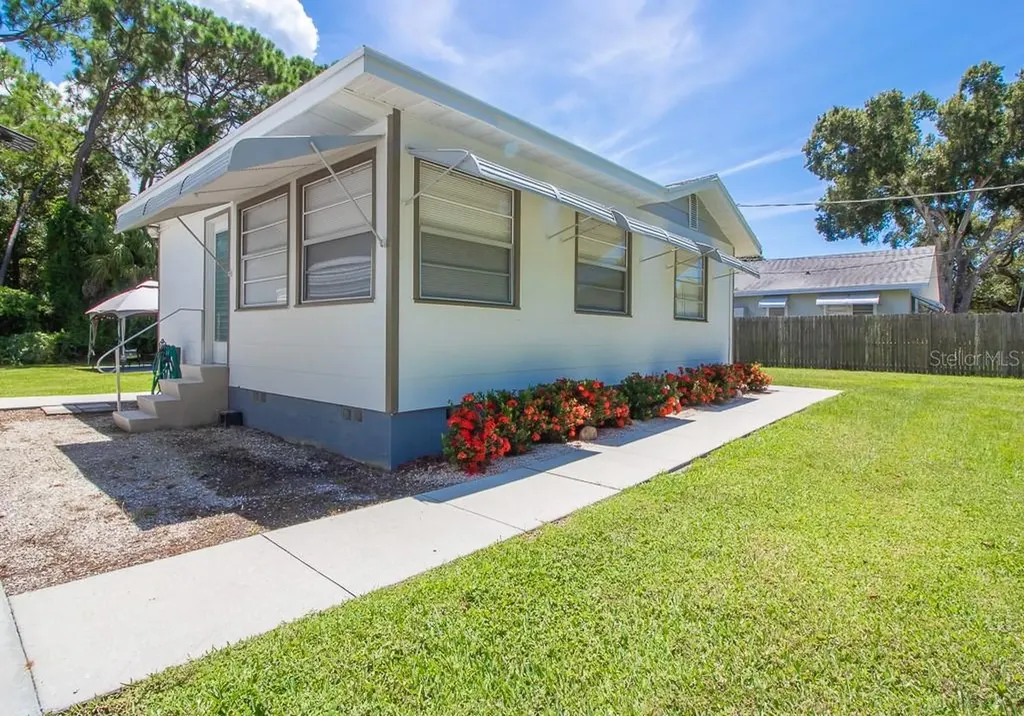 4915 Nutmeg Avenue Sarasota FL 34231