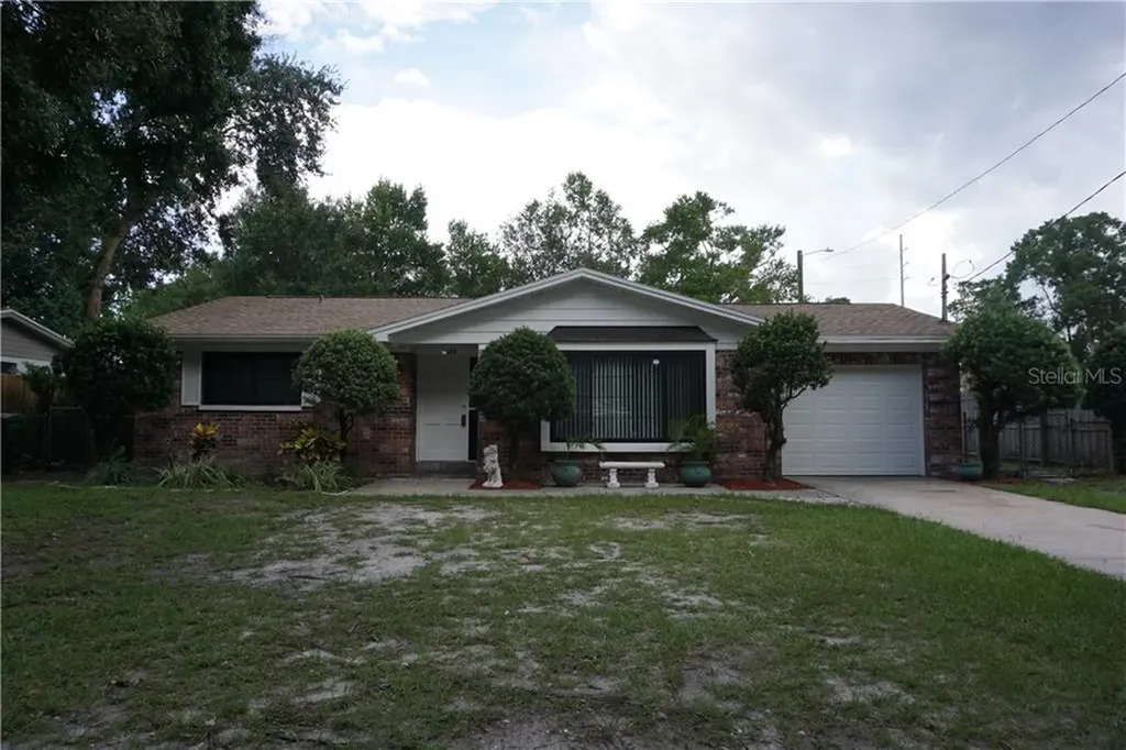 2524 Lorraine Street Tampa FL 33614