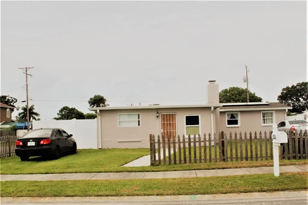 6402 N Lois Avenue Tampa FL 33614