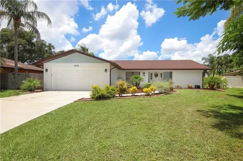 5638 Creekwood Drive Sarasota FL 34233