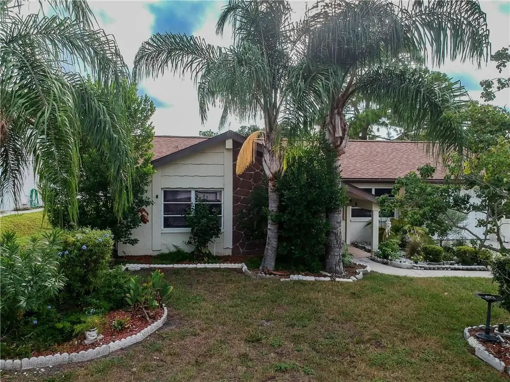 8421 Clover Hill Loop Hudson FL 34667