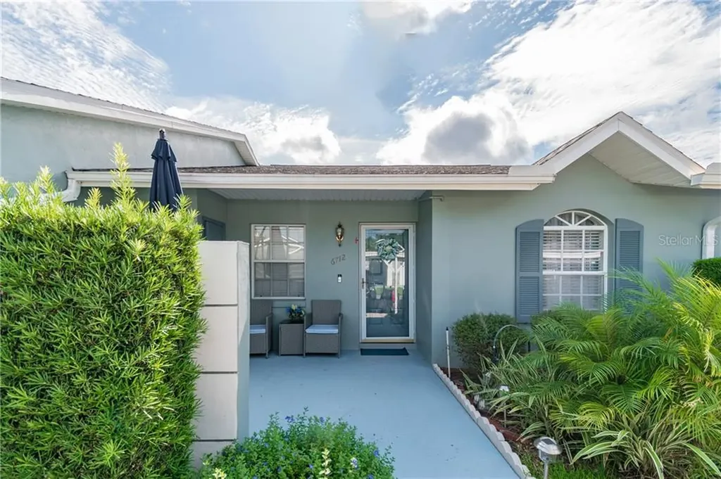 6712 Holly Court Zephyrhills FL 33542