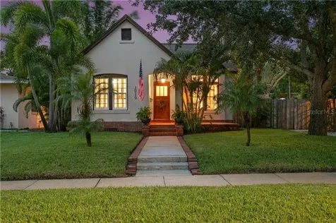 2929 10th Avenue N St Petersburg FL 33713