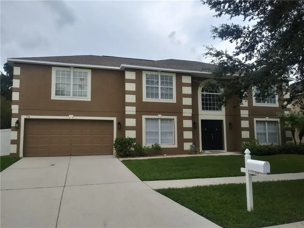 714 Valrico Hills Lane Valrico FL 33594