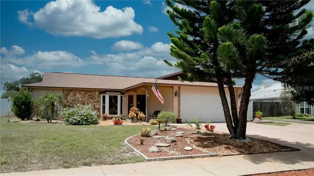 7316 Caladesia Drive Sarasota FL 34243
