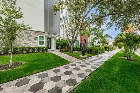 109 5th Avenue N St Petersburg FL 33701