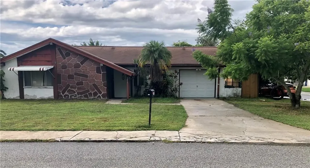 3415 Honeymoon Lane Holiday FL 34691