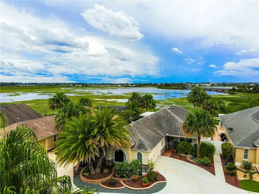 690 Avecilla Drive The Villages FL 32162