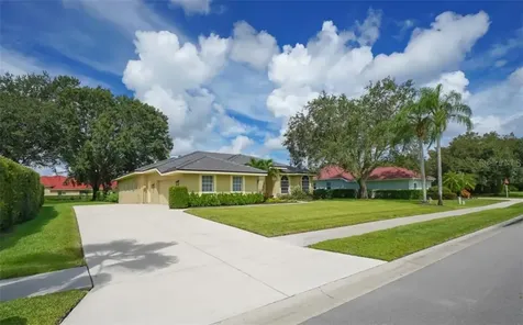 9003 Misty Creek Drive Sarasota FL 34241