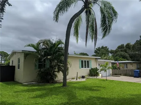 5847 Mangrove Street N St Petersburg FL 33703