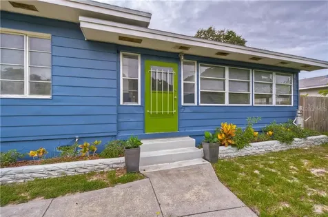 854 36th Avenue S St Petersburg FL 33705